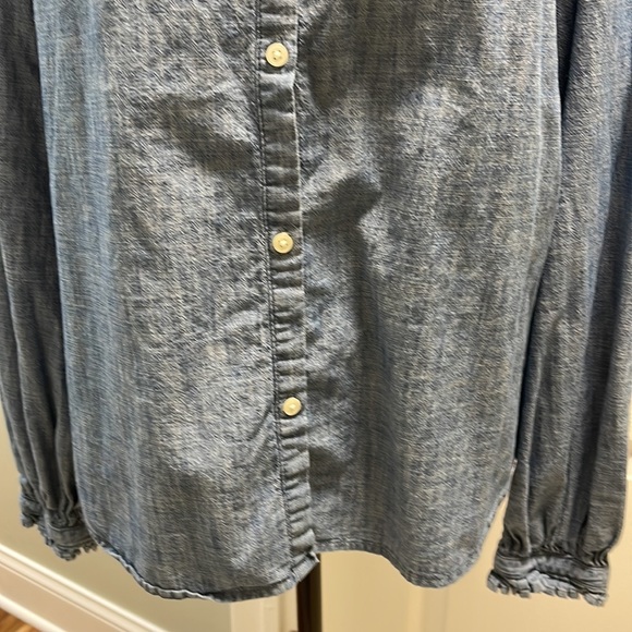 GAP ruffles buttoned shirt. Size M - Picture 3 of 7